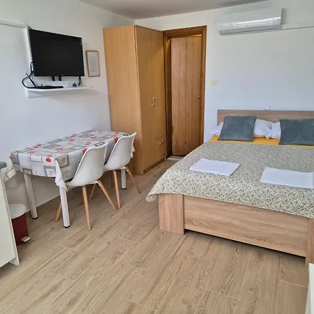 Apartmani Niko Neum Exterior photo